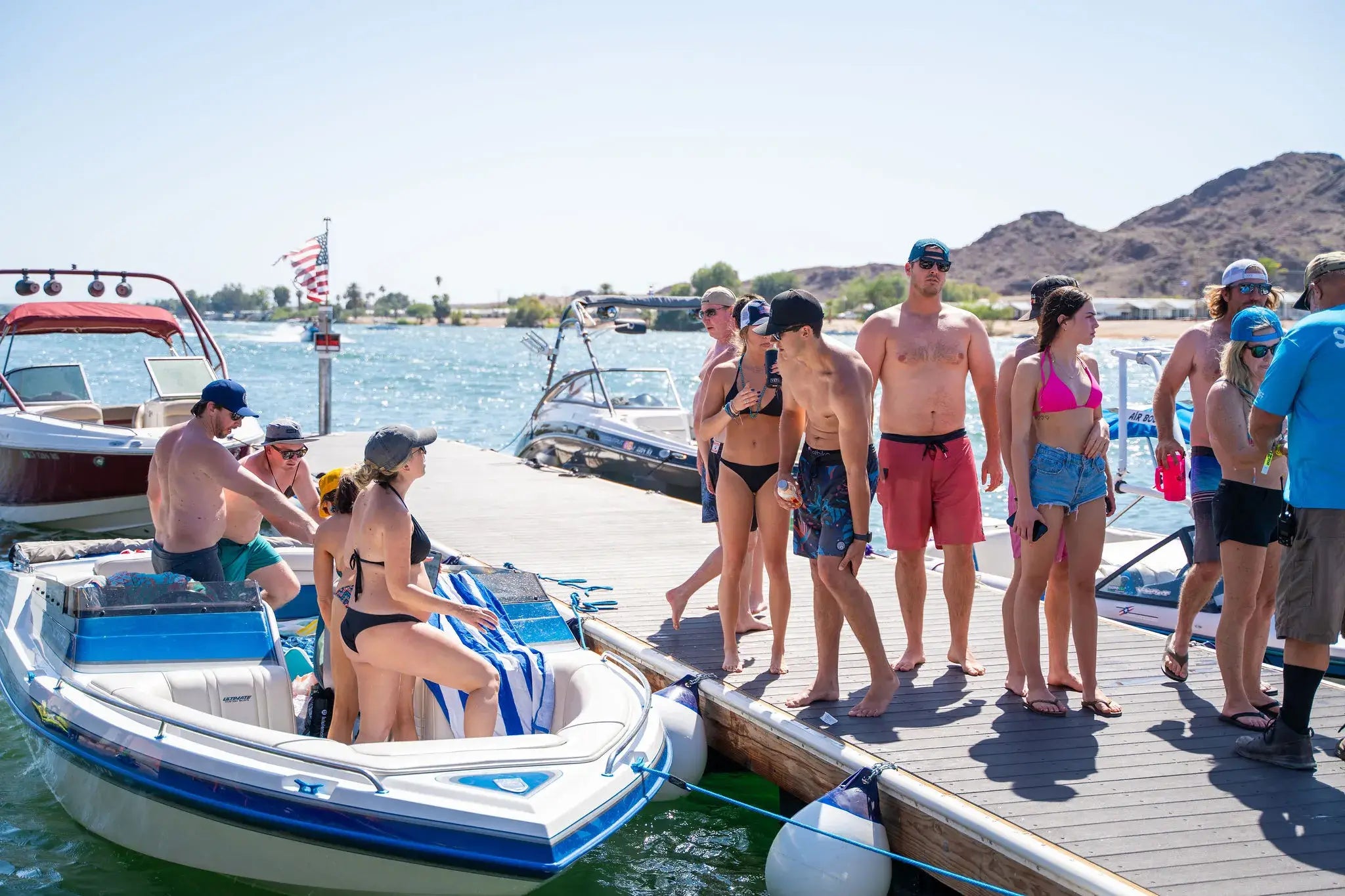 Dock Party Speed Boat Water Splash